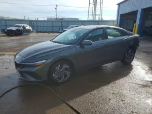 Hyundai Elantra LIMITED 2.0L 4 2025