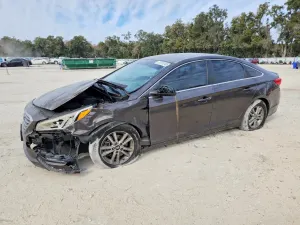 Hyundai Sonata SE 2.4L 4 2015