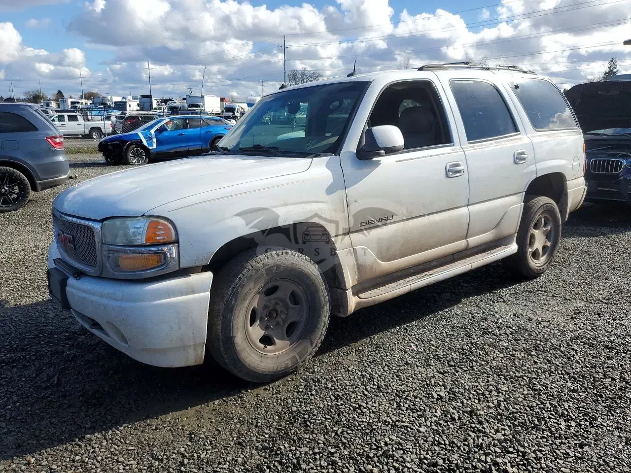 GMC Yukon DENALI 6.0L 8 2003