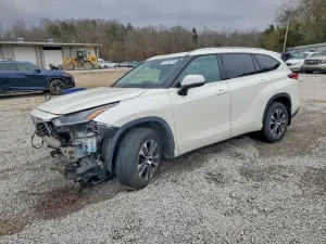 Toyota Highlander XLE 3.5L 6 2021
