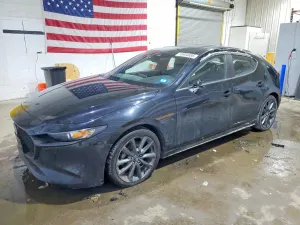 Mazda 3 PREFERRED PLUS 2.5L 4 2019