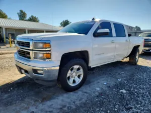 Chevrolet Silverado 1500 K1500 LT 5.3L 8 2015