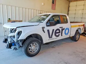 Ford F-150 XL 2.7L 6 2025