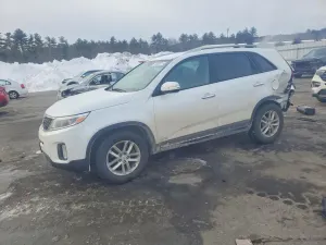 Kia Sorento LX 2.4L 4 2015