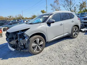 Nissan Rogue PLATINUM 2.5L 4 2021