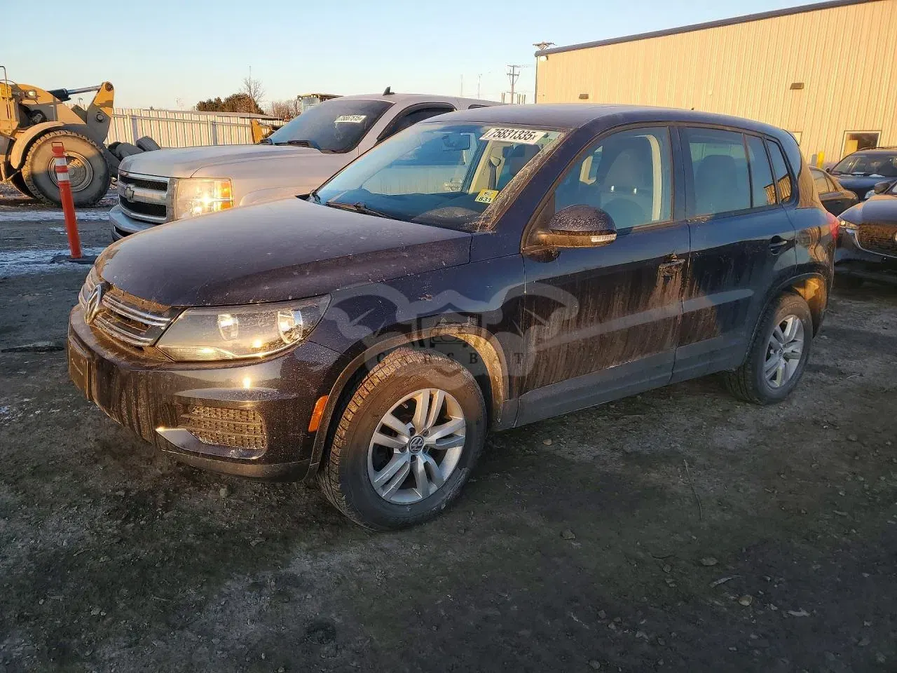 Volkswagen Tiguan S 2.0L 4 2013
