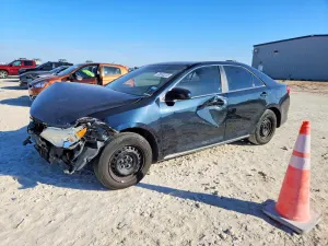 Toyota Camry BASE 2.5L 4 2012