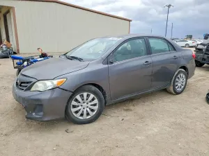Toyota Corolla BASE 1.8L 4 2013