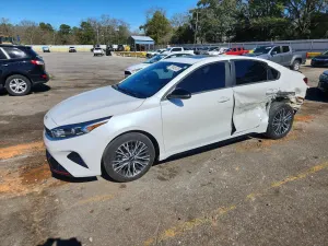 Kia Cerato / Forte / K3 GT LINE 2.0L 4 2023