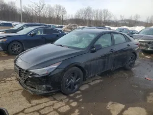 Hyundai Elantra SEL 2.0L 4 2021