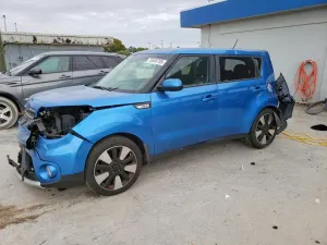 Kia Soul + 2.0L 4 2018