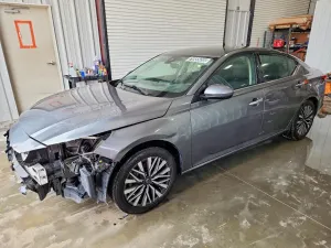 Nissan Altima 2.5L 4 2023