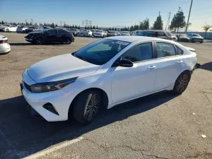 Kia Cerato / Forte / K3 GT LINE 2 L 4 2024