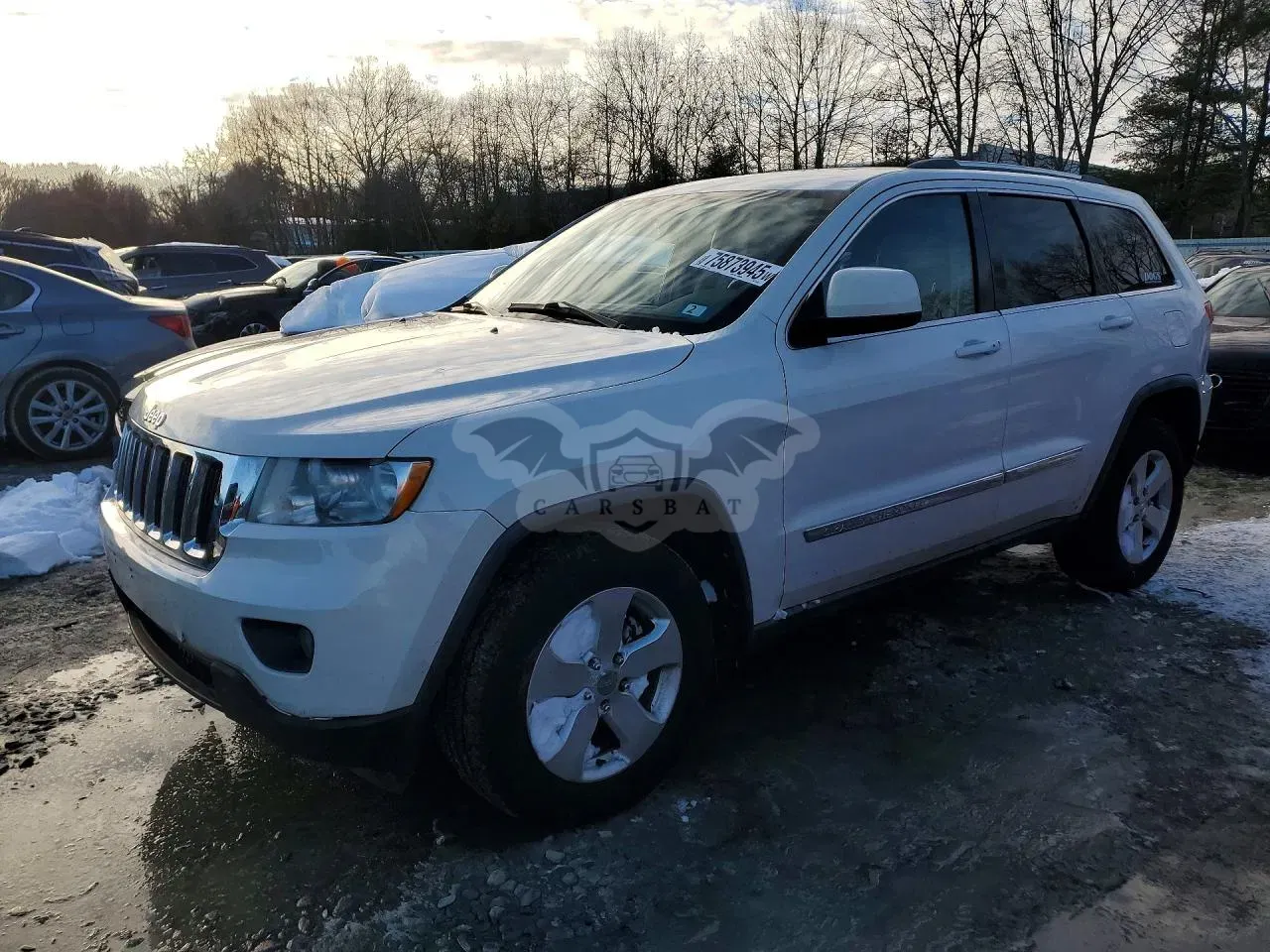 Jeep Grand Cherokee LAREDO 5.7L 8 2012