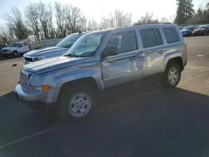 Jeep Patriot SPORT 2.4L 4 2016