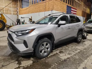 Toyota Rav4 XLE 2.5L 4 2024