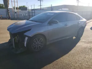 Kia Cerato / Forte / K3 GT LINE 2 L 4 2024