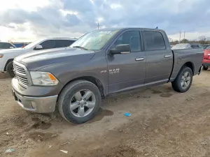 RAM 1500 SLT 5.7L 8 2016