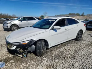 Hyundai Elantra SEL 2.0L 4 2024