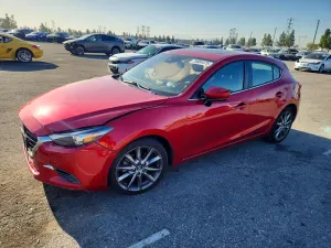 Mazda 3 GRAND TOURING 2.5L 4 2018