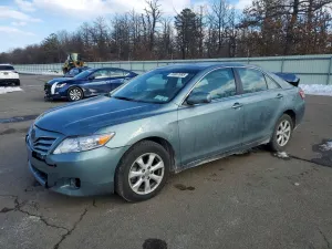 Toyota Camry BASE 2.5L 4 2011