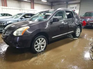 Nissan Rogue S 2.5L 4 2013