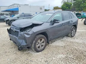 Toyota Rav4 XLE 2.5L 4 2025