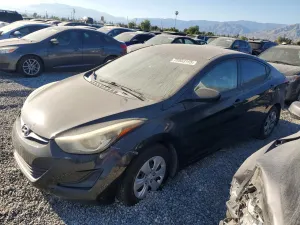 Hyundai Elantra SE 1.8L 4 2016