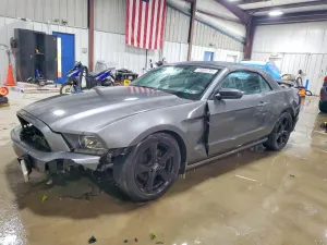 Ford Mustang 3.7L 6 2013
