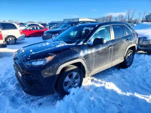 Toyota Rav4 LE 2.5L 4 2022