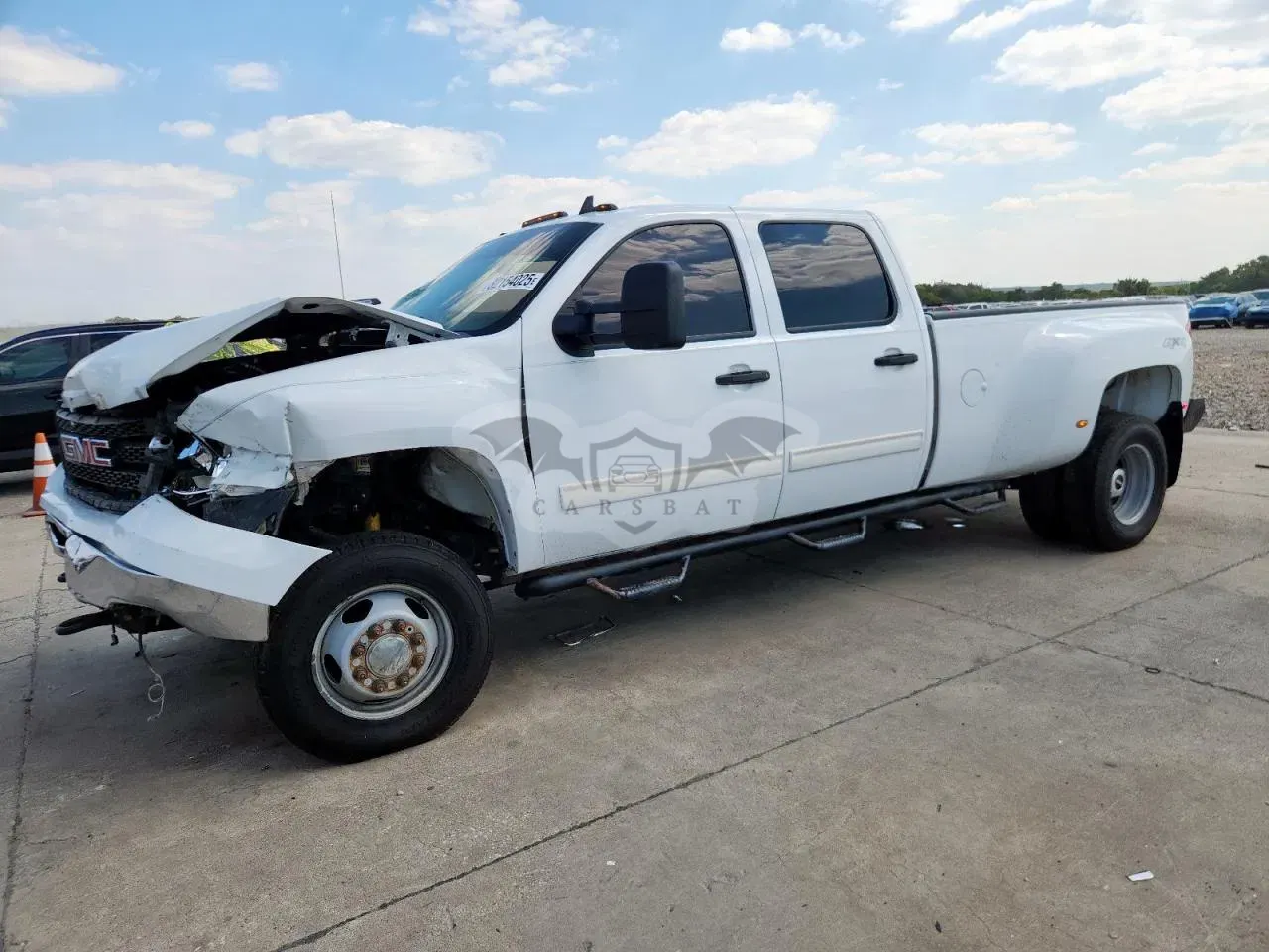 GMC Sierra K3500 SLE 6.6L 8 2011