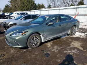 Lexus ES 300H BASE 2.5L 4 2025