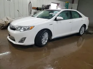 Toyota Camry HYBRID 2.5L 4 2014