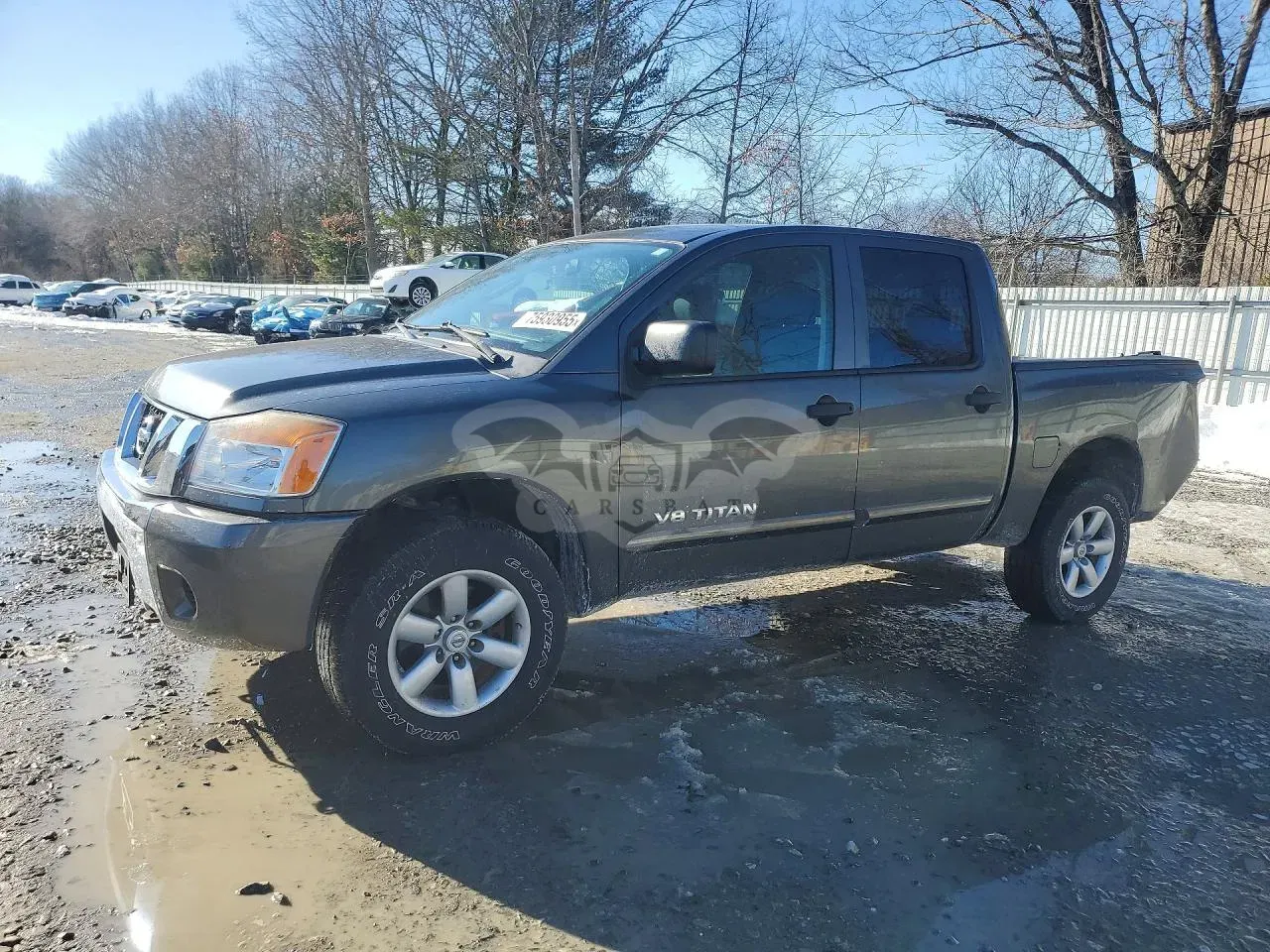 Nissan Titan S 5.6L 8 2011