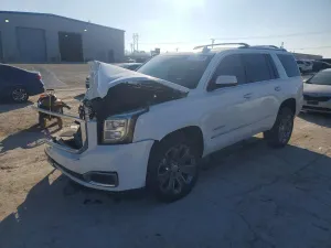 GMC Yukon DENALI 6.2L 8 2016