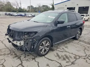 Nissan Pathfinder S 3.5L 6 2017