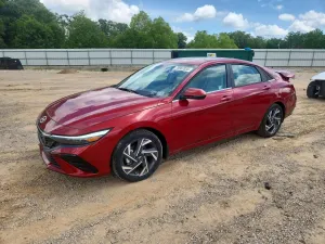 Hyundai Elantra 2.0L 4 2025