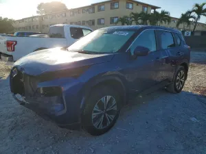 Nissan Rogue SV 2.5L 4 2021