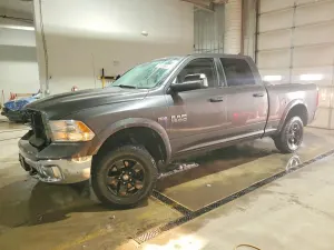 RAM 1500 SLT 5.7L 8 2014