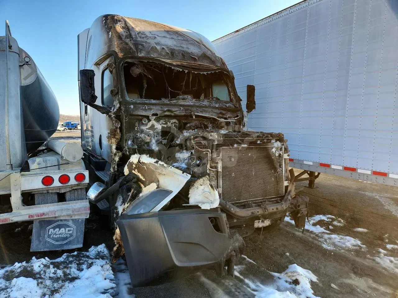 Freightliner Cascadia 14.8L 6 2021
