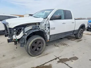 RAM 1500 SLT 5.7L 8 2013