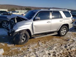 Toyota 4Runner SR5 4.0L 6 2017