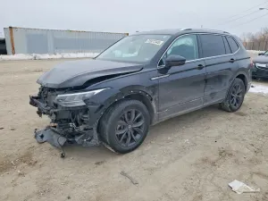 Volkswagen Tiguan SE 2.0L 4 2024