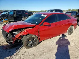 Hyundai Elantra SEL 2.0L 4 2023