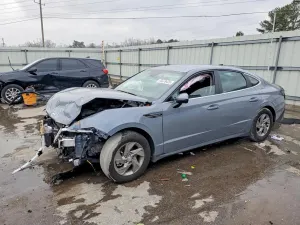 Hyundai Sonata SE 2.5L 4 2025