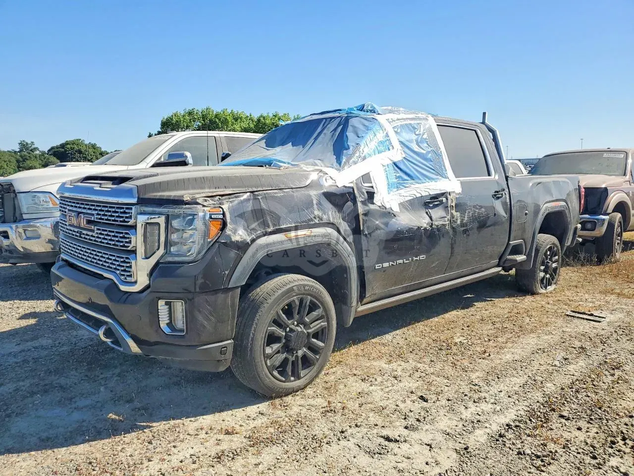 GMC Sierra K2500 DENALI 6.6L 8 2021