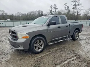 Dodge RAM ST 5.7L 8 2012