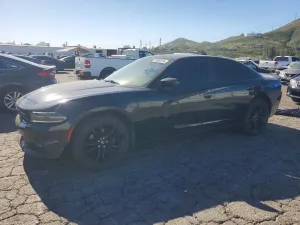 Dodge Charger SXT 3.6L 6 2017