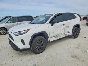 Toyota Rav4 LE 2.5L 4 2025