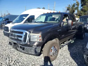 Ford F-350 SUPER DUTY 6.0L 8 2006